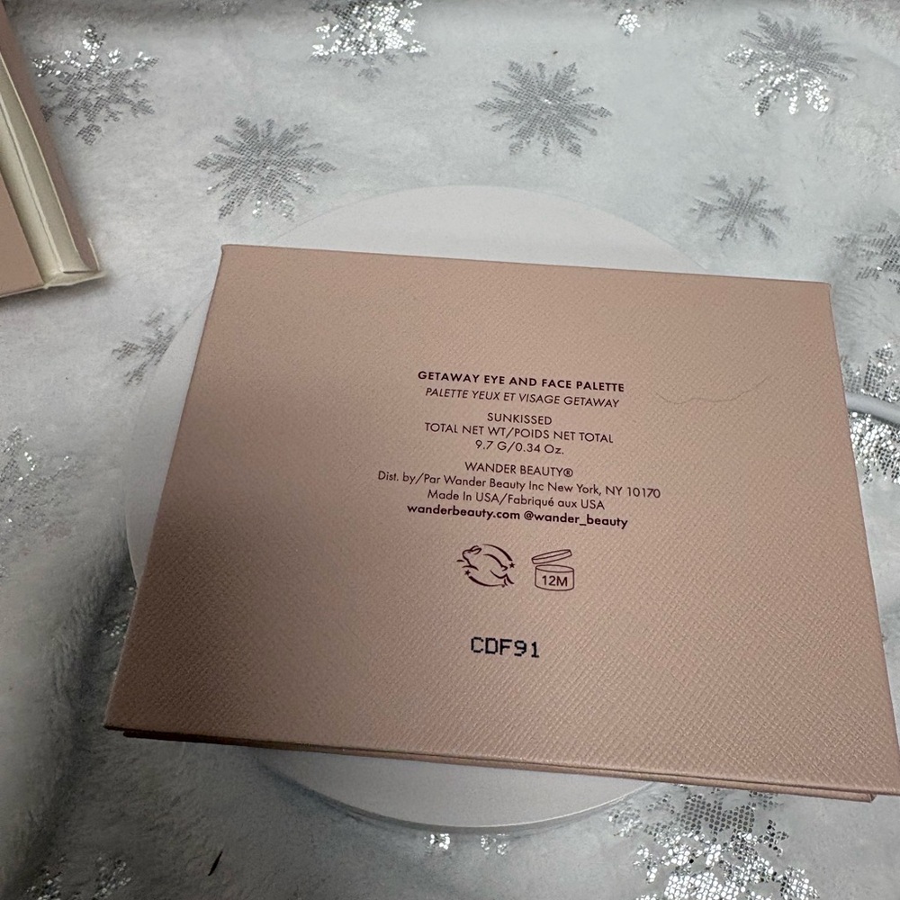 Wander Beauty Getaway Eye & Face Palette in Sun-kissed - Picture 4 of 4